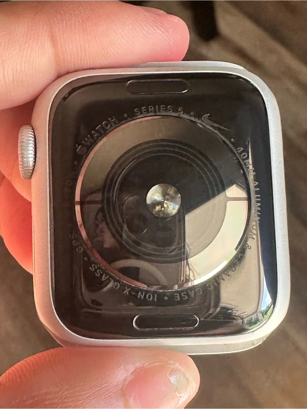 Apple Watch (White) with White Sport Band and USB Magnetic Charger